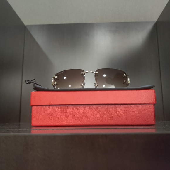 Brown Tints Double C's Frames w/ Golden Rims. - Picture 6 of 11